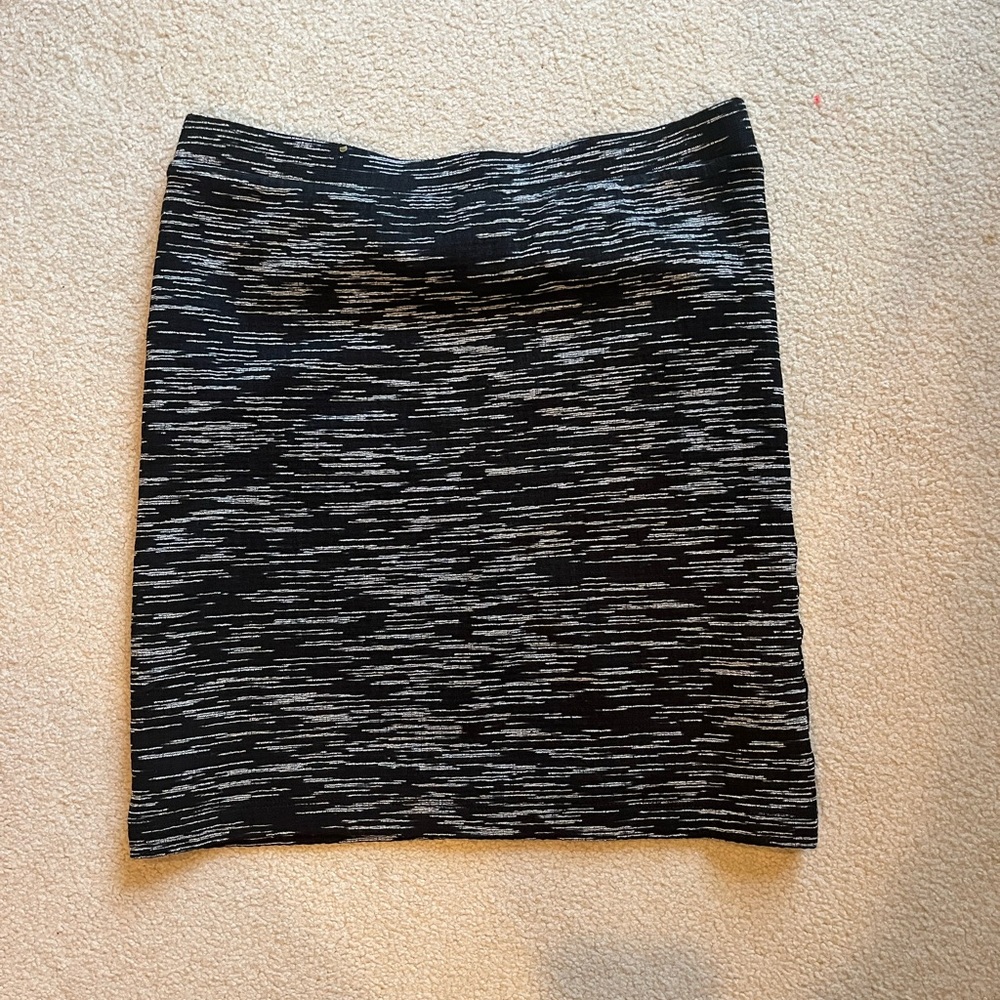 FIFTEEN TWENTY (worn once) black and white mini skirt